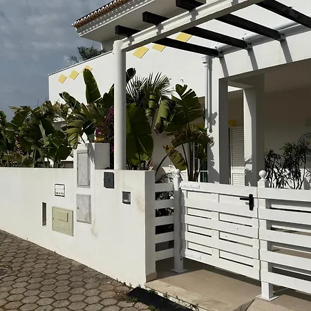 Casa Sol E Sal Panzió Luz